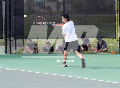 Thumbnail 1 in CHSAA 4A Region 1 photogallery.
