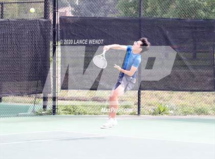 Thumbnail 1 in CHSAA 4A Region 1 photogallery.