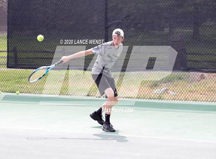 Thumbnail 1 in CHSAA 4A Region 1 photogallery.