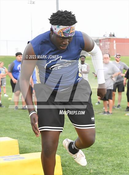Thumbnail 1 in Goldwater Big Man Contest photogallery.