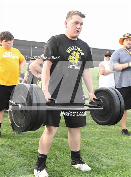 Thumbnail 3 in Goldwater Big Man Contest photogallery.