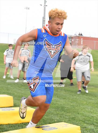 Thumbnail 1 in Goldwater Big Man Contest photogallery.