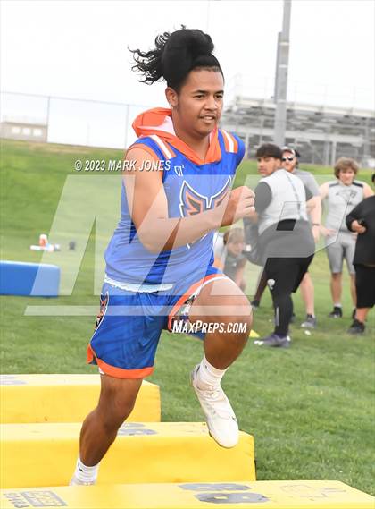 Thumbnail 3 in Goldwater Big Man Contest photogallery.