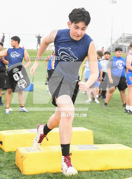 Thumbnail 1 in Goldwater Big Man Contest photogallery.