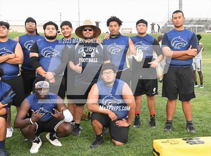 Thumbnail 2 in Goldwater Big Man Contest photogallery.