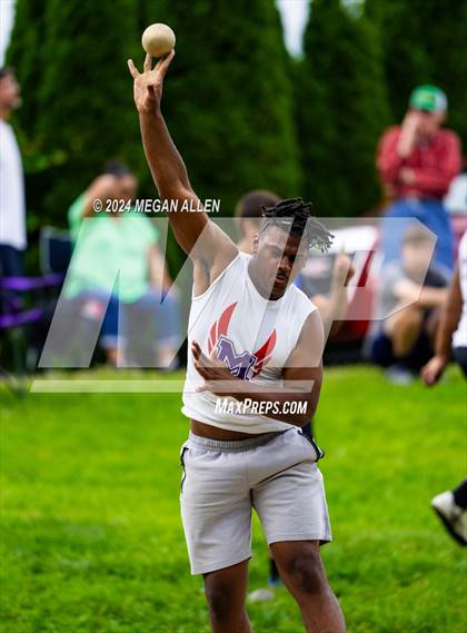 Thumbnail 2 in Southwest Division 1 District Championships photogallery.