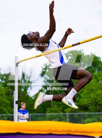 Thumbnail 3 in Southwest Division 1 District Championships photogallery.