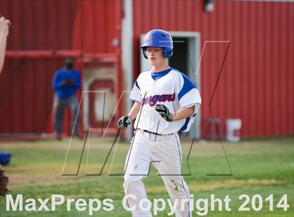 Thumbnail 3 in Wylie vs. Cooper photogallery.