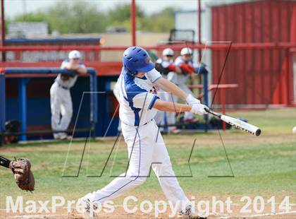 Thumbnail 2 in Wylie vs. Cooper photogallery.