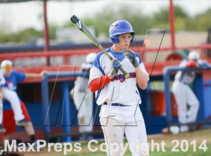 Thumbnail 2 in Wylie vs. Cooper photogallery.