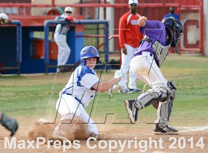 Thumbnail 3 in Wylie vs. Cooper photogallery.