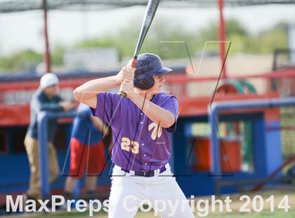 Thumbnail 2 in Wylie vs. Cooper photogallery.