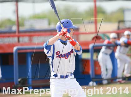 Thumbnail 2 in Wylie vs. Cooper photogallery.