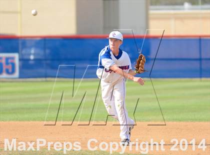 Thumbnail 3 in Wylie vs. Cooper photogallery.