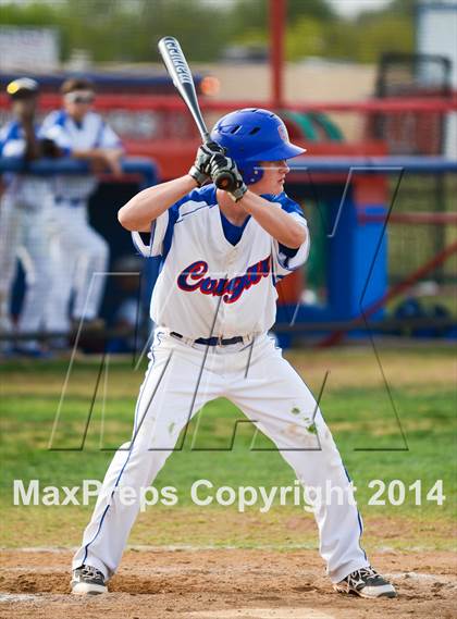 Thumbnail 3 in Wylie vs. Cooper photogallery.
