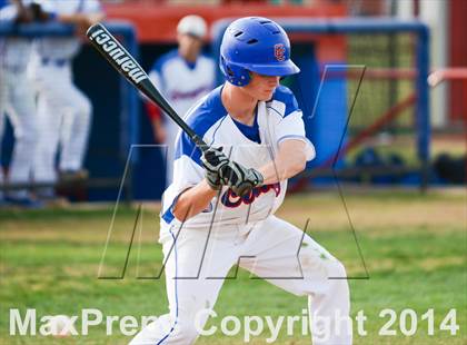 Thumbnail 3 in Wylie vs. Cooper photogallery.