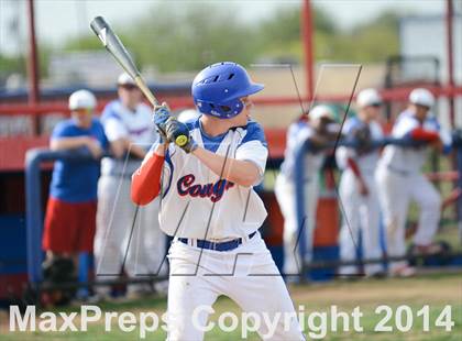 Thumbnail 3 in Wylie vs. Cooper photogallery.