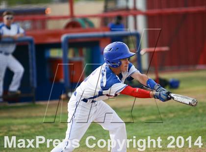 Thumbnail 3 in Wylie vs. Cooper photogallery.