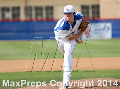 Thumbnail 3 in Wylie vs. Cooper photogallery.
