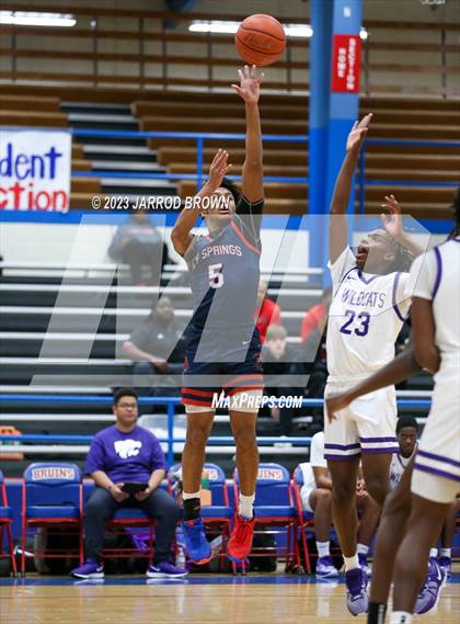 Thumbnail 3 in Cypress Springs vs. Angleton photogallery.