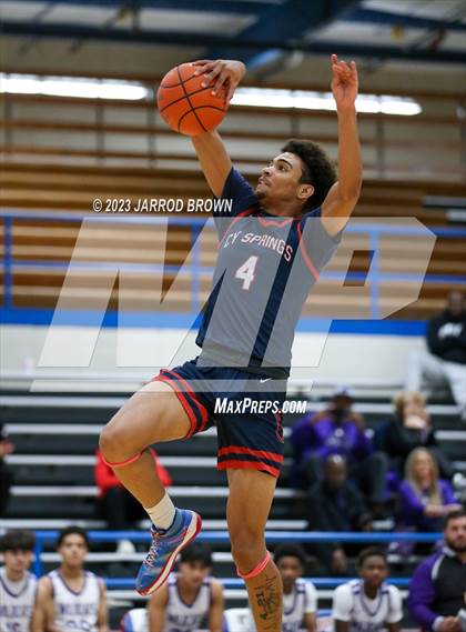 Thumbnail 3 in Cypress Springs vs. Angleton photogallery.