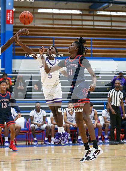 Thumbnail 2 in Cypress Springs vs. Angleton photogallery.