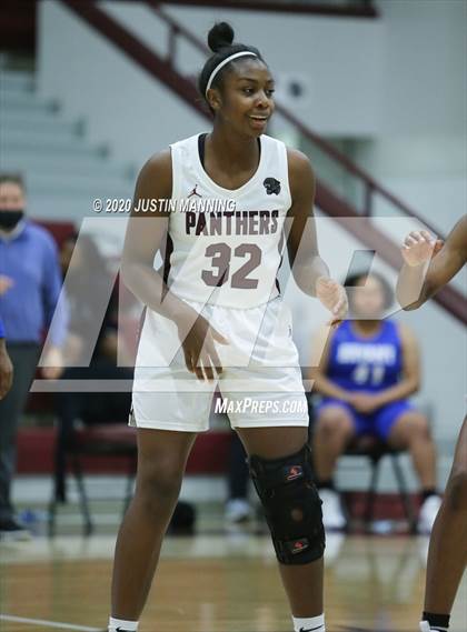 Thumbnail 1 in Bryant @ Benton (Saline County Showdown) photogallery.