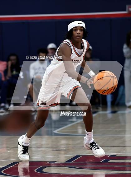 Thumbnail 2 in Chambers vs. Forsyth Country Day photogallery.