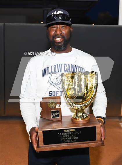 Thumbnail 1 in Willow Canyon vs. Canyon View (AIA 5A Final - Awards) photogallery.