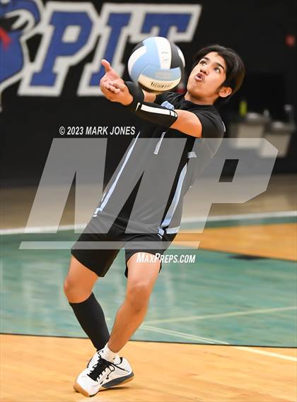Thumbnail 2 in Cactus vs. Gilbert Christian (JV) photogallery.