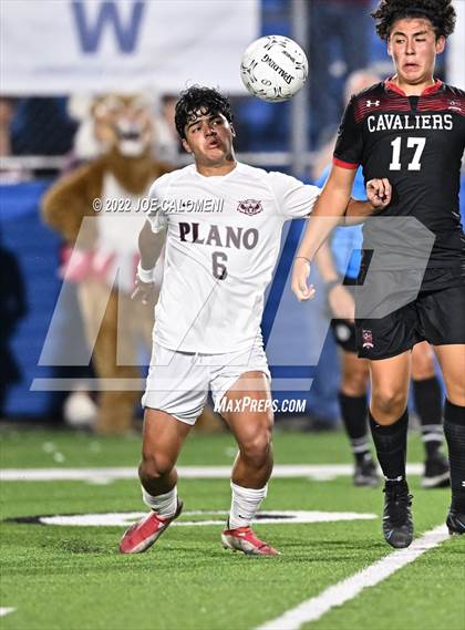 Thumbnail 2 in Lake Travis vs Plano (UIL 6A Boys Soccer State Final) photogallery.