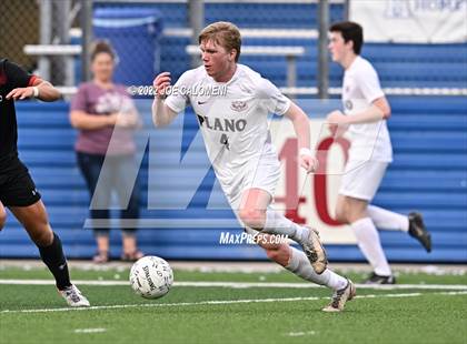 Thumbnail 3 in Lake Travis vs Plano (UIL 6A Boys Soccer State Final) photogallery.