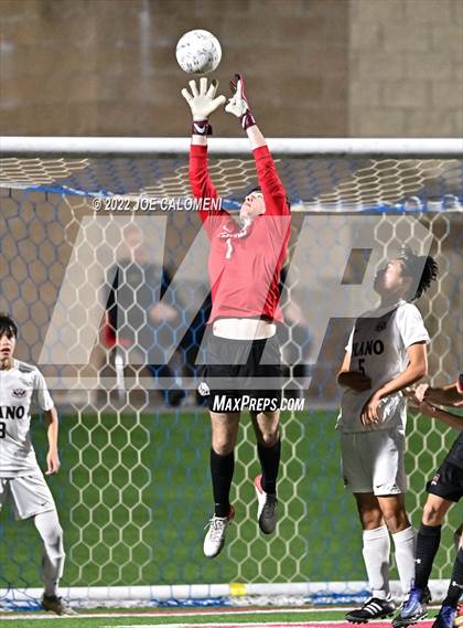 Thumbnail 3 in Lake Travis vs Plano (UIL 6A Boys Soccer State Final) photogallery.