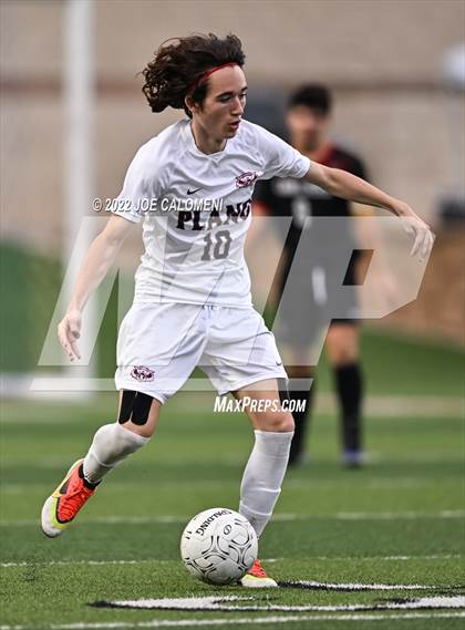 Thumbnail 2 in Lake Travis vs Plano (UIL 6A Boys Soccer State Final) photogallery.