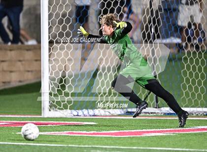 Thumbnail 3 in Lake Travis vs Plano (UIL 6A Boys Soccer State Final) photogallery.