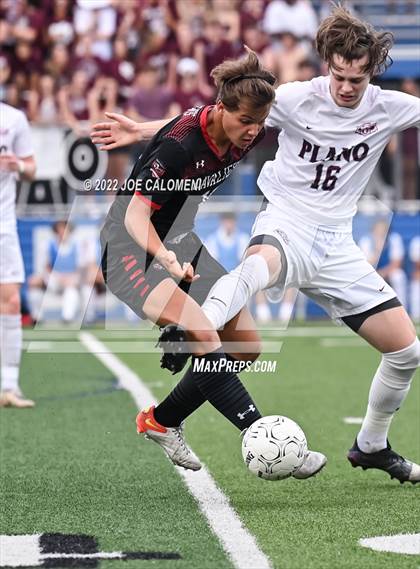Thumbnail 3 in Lake Travis vs Plano (UIL 6A Boys Soccer State Final) photogallery.