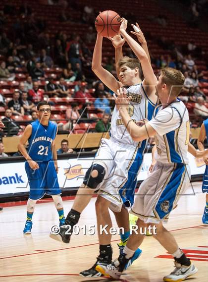 Thumbnail 3 in Mesilla Valley Christian School vs. Laguna Acoma (NMAA 3A Final) photogallery.