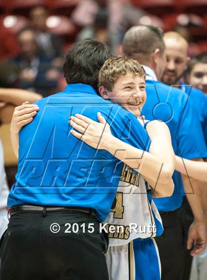 Thumbnail 2 in Mesilla Valley Christian School vs. Laguna Acoma (NMAA 3A Final) photogallery.