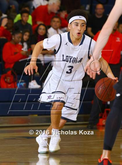 Thumbnail 1 in Harvard-Westlake vs. Loyola photogallery.