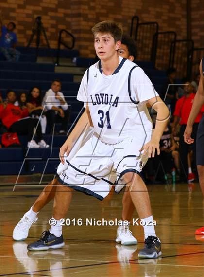 Thumbnail 2 in Harvard-Westlake vs. Loyola photogallery.