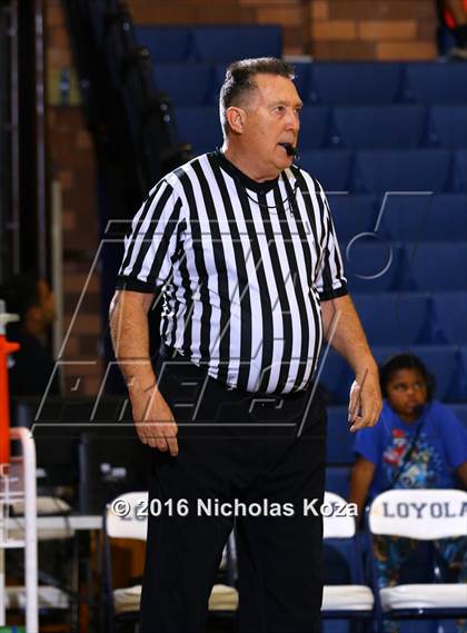 Thumbnail 2 in Harvard-Westlake vs. Loyola photogallery.