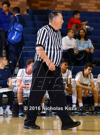 Thumbnail 2 in Harvard-Westlake vs. Loyola photogallery.