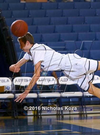 Thumbnail 3 in Harvard-Westlake vs. Loyola photogallery.