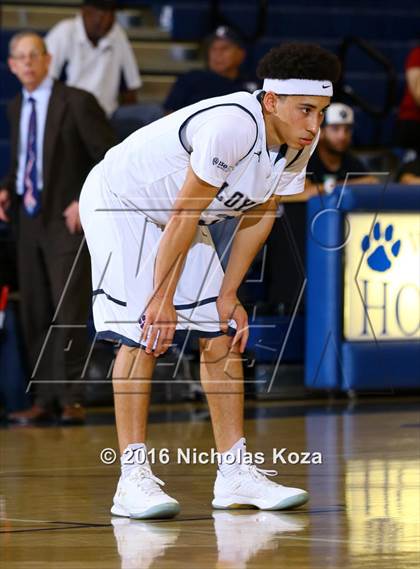 Thumbnail 3 in Harvard-Westlake vs. Loyola photogallery.
