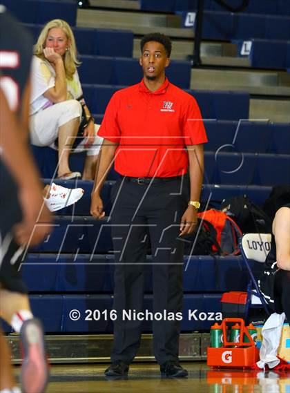 Thumbnail 2 in Harvard-Westlake vs. Loyola photogallery.