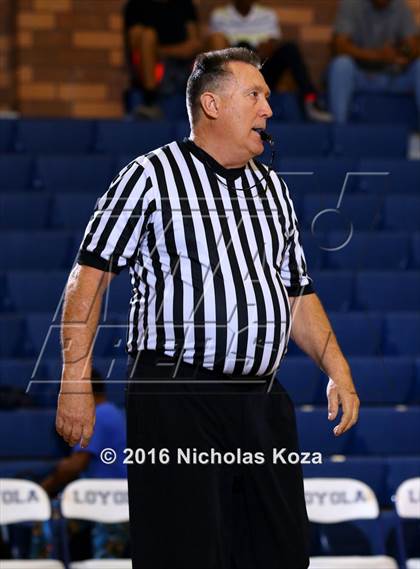 Thumbnail 1 in Harvard-Westlake vs. Loyola photogallery.