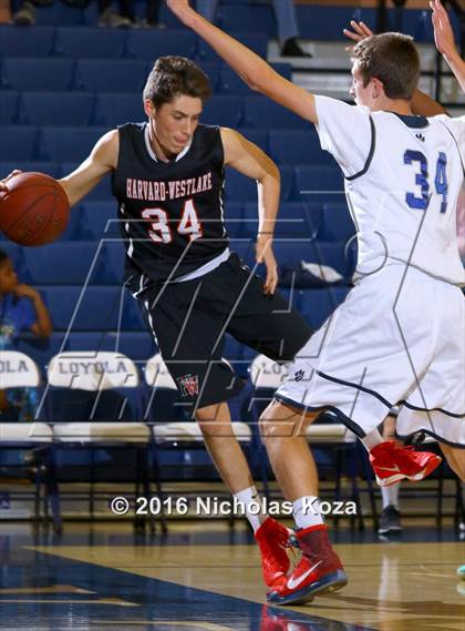 Thumbnail 1 in Harvard-Westlake vs. Loyola photogallery.