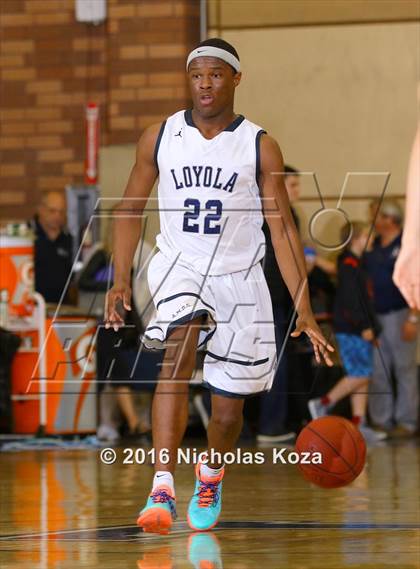 Thumbnail 2 in Harvard-Westlake vs. Loyola photogallery.