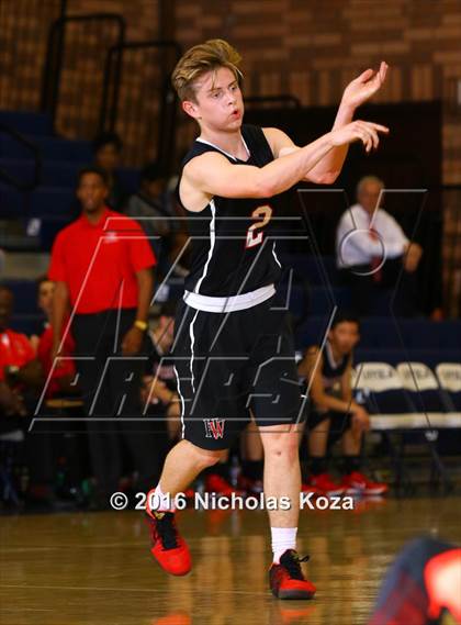 Thumbnail 3 in Harvard-Westlake vs. Loyola photogallery.