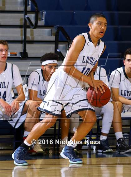 Thumbnail 3 in Harvard-Westlake vs. Loyola photogallery.
